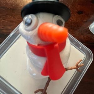 Meet your Posher, Naia